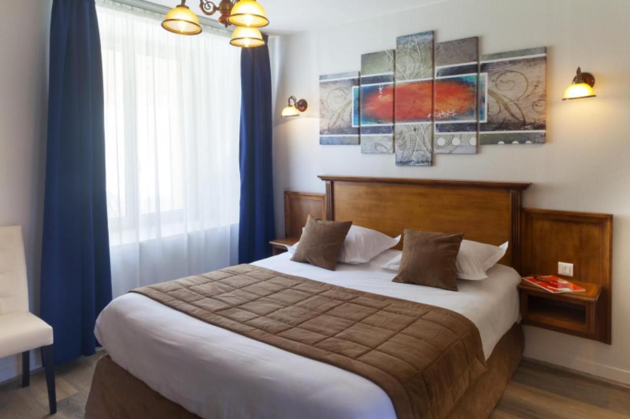 Logis Hotel & Restaurant Du Sauvage La Ferté-Gaucher Eksteriør bilde