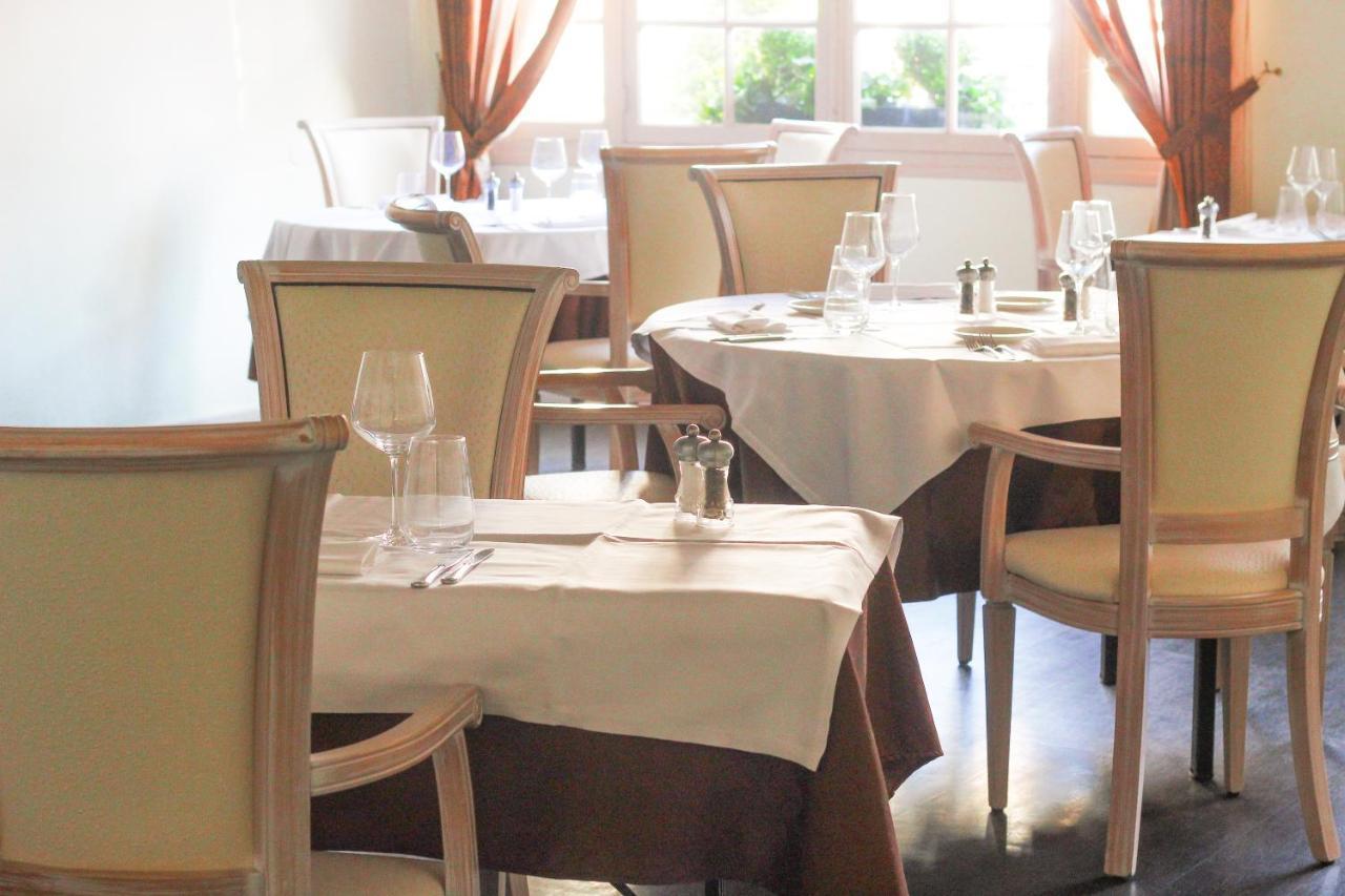 Logis Hotel & Restaurant Du Sauvage La Ferté-Gaucher Eksteriør bilde
