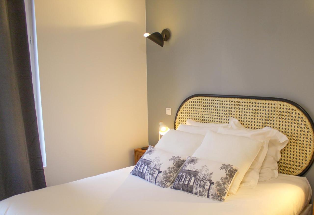 Logis Hotel & Restaurant Du Sauvage La Ferté-Gaucher Rom bilde